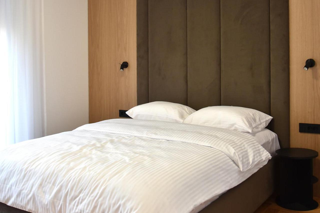 26Bricks Luxury Suites Oradea Exterior foto